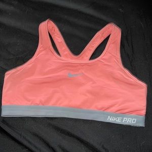 Sports bra